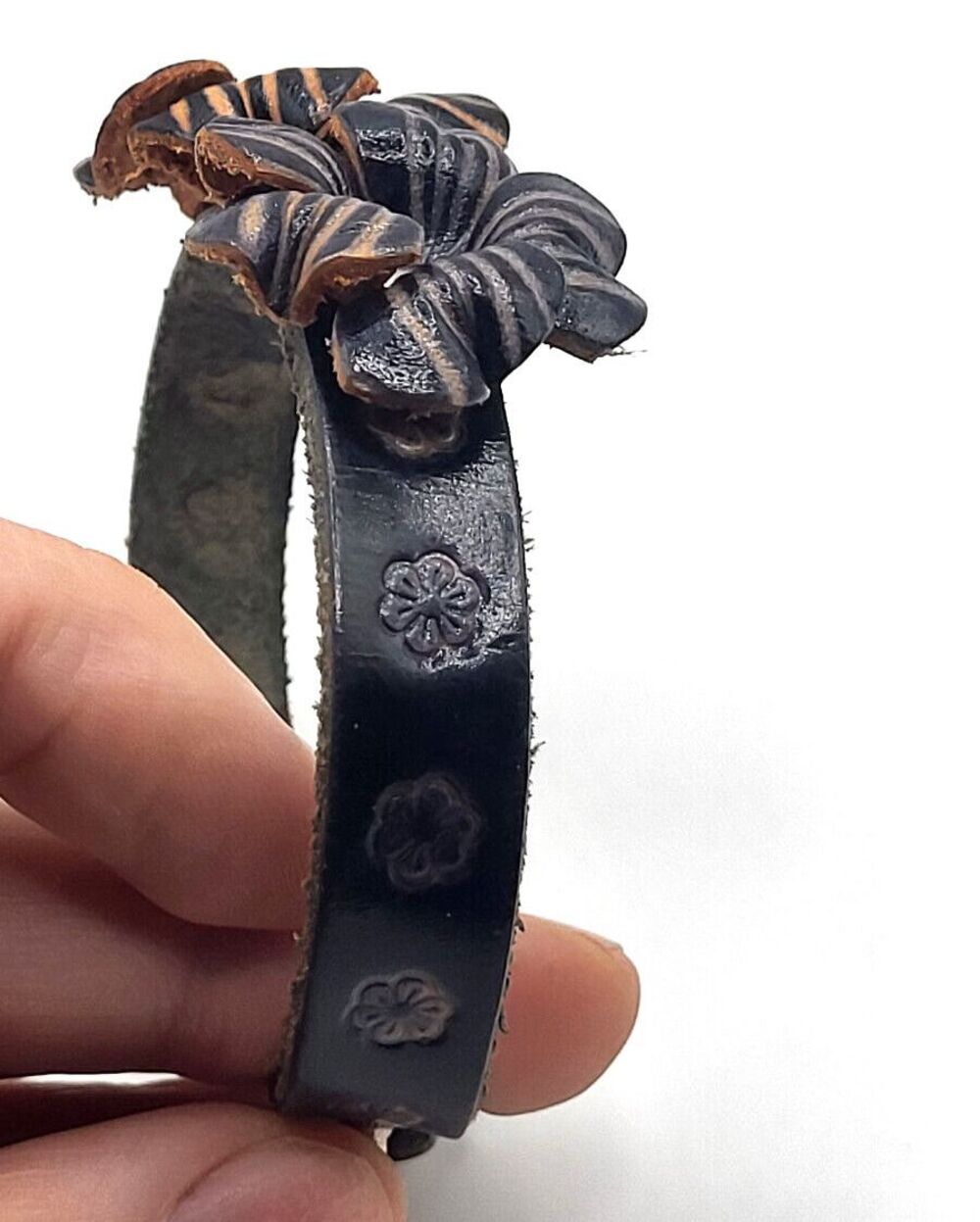 Artisan Genuine Leather Flower Embossed Snap Bracelet 8in